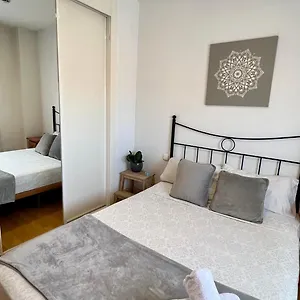 Deyanira Suite, Aeropuerto, Ifema Madrid