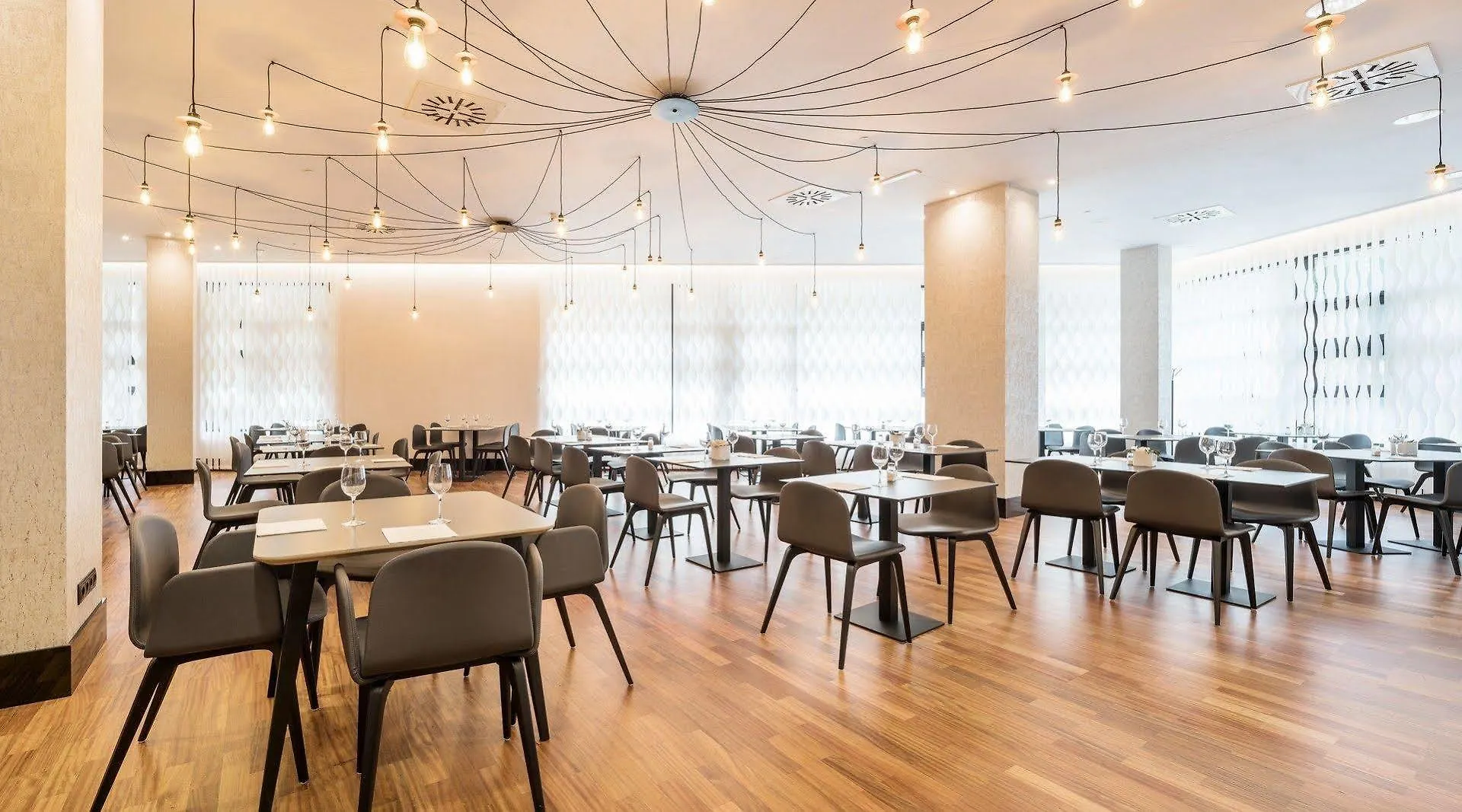 Ilunion Pio XII Hotel Madrid Spain